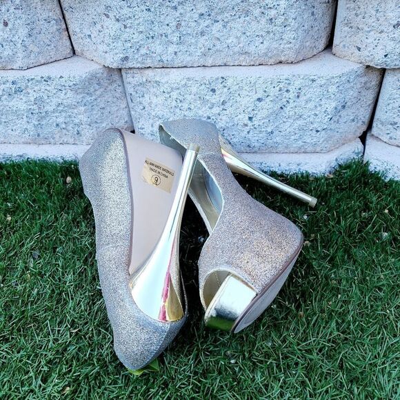 D brand women's gold sparkle open toed heels - Picture 15 of 16